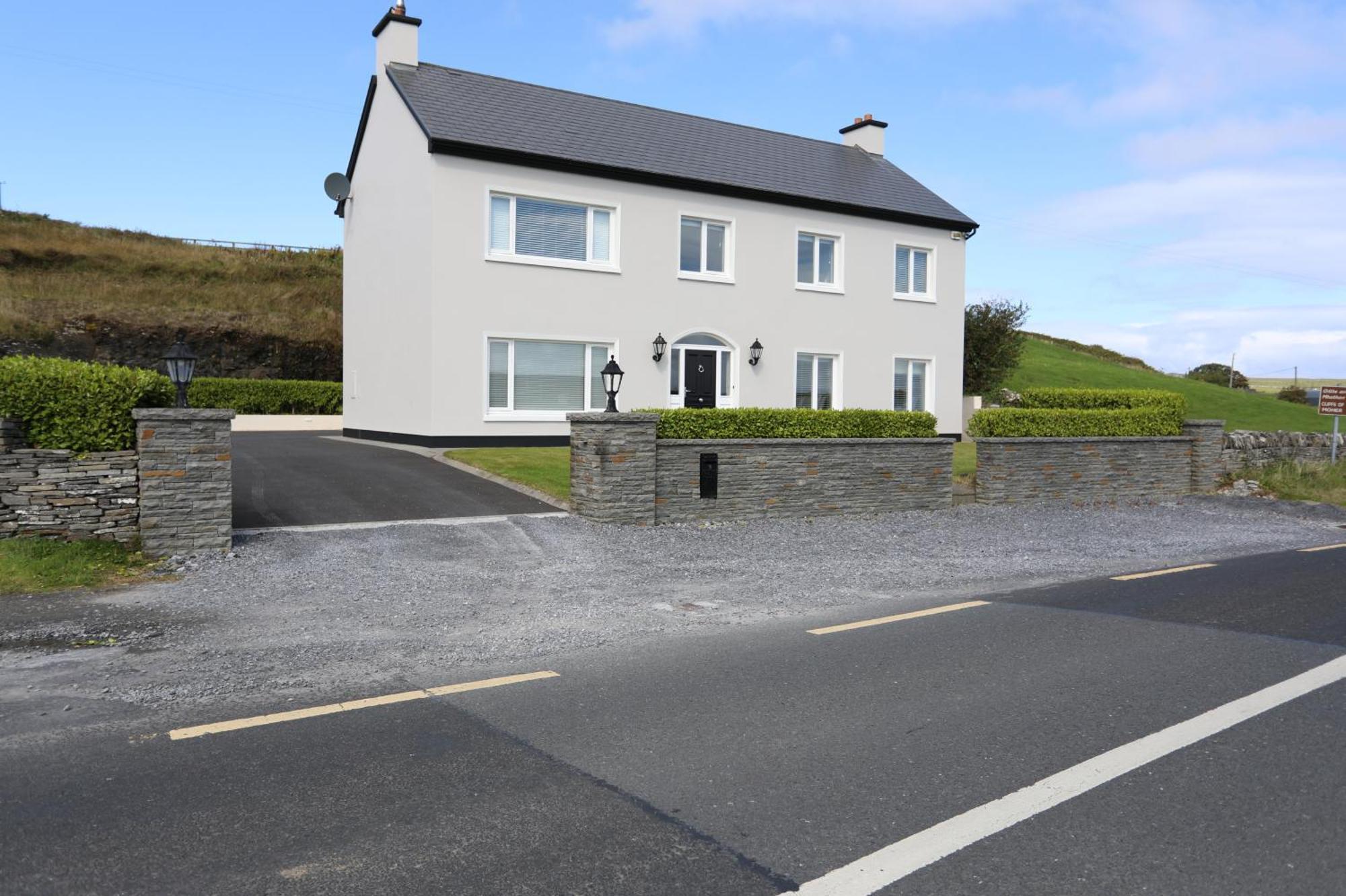 Next Stop Cliffs Of Moher Appartement *